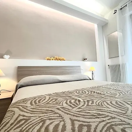 Graffiti Apartment *