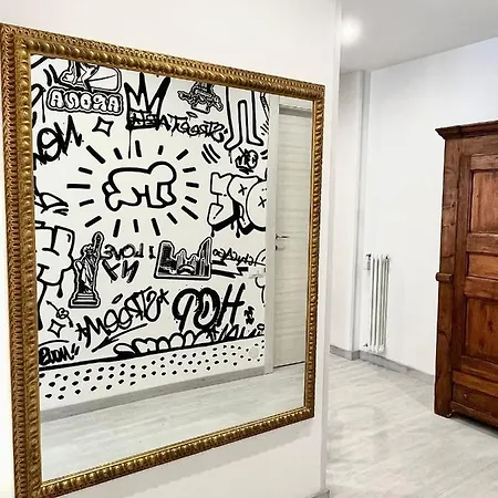 Graffiti Apartment Arona